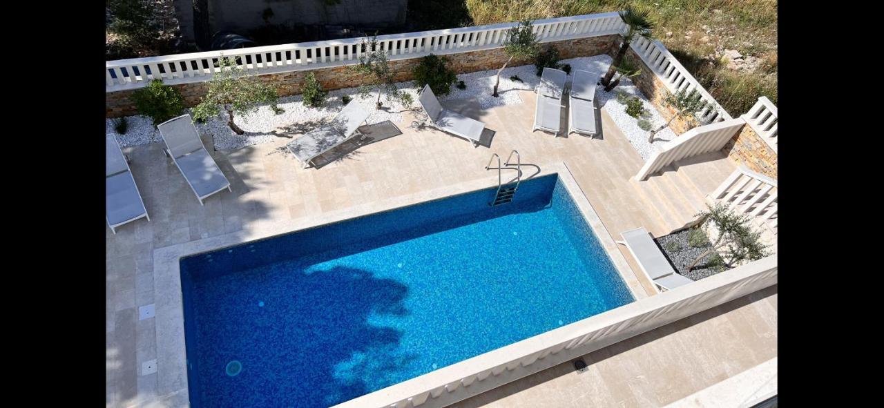 Čiovo Luxury Beachfront Villa Carlisa מראה חיצוני תמונה